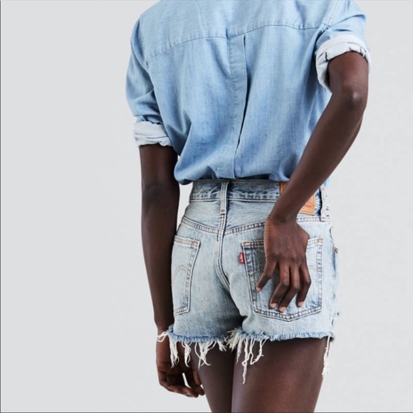 Women’s vintage Levi 550 shorts - Picture 5 of 5
